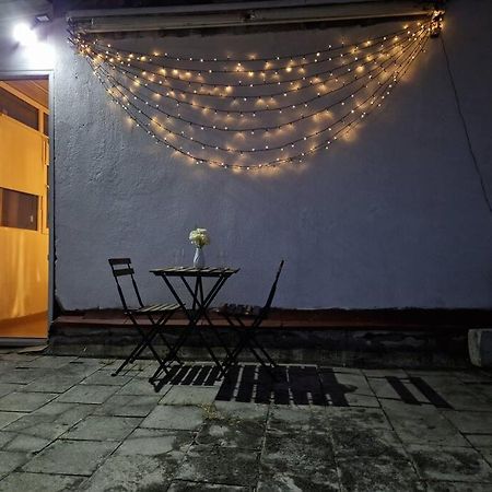 Charming Apartment With Private Terrace Βουκουρέστι Εξωτερικό φωτογραφία