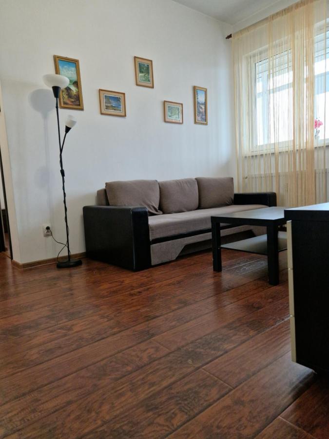 Charming Apartment With Private Terrace Βουκουρέστι Εξωτερικό φωτογραφία
